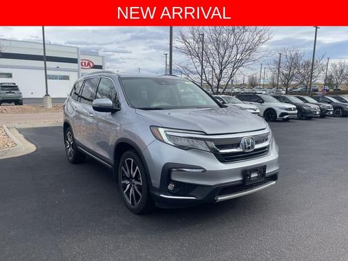2019 Honda Pilot Touring 8-Passenger