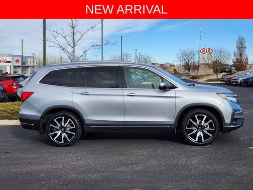2019 Honda Pilot Touring 8-Passenger