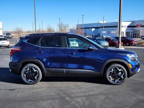 2025 Kia Seltos EX