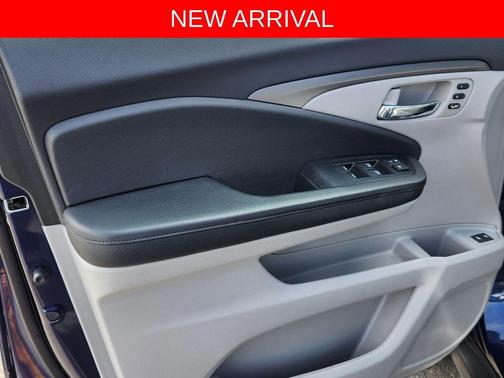 Blue 2022 Honda Pilot 2WD EX-L