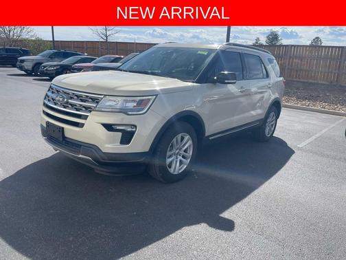 PLATINUM DUNE MET TRI-COAT 2018 Ford Explorer XLT
