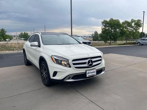 Arctic White 2015 Mercedes-Benz GLA-Class 4MATIC