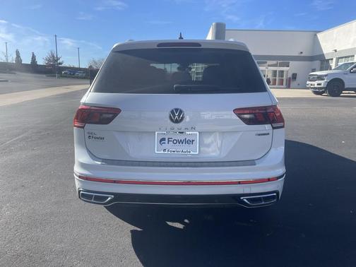 2022 Volkswagen Tiguan 2.0T SEL R-Line 4MOTION