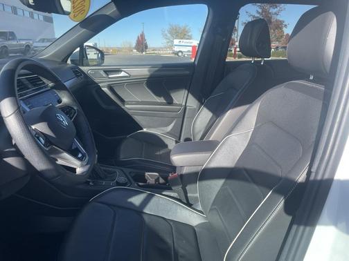 2022 Volkswagen Tiguan 2.0T SEL R-Line 4MOTION