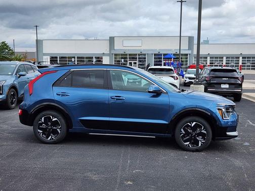 Mineral Blue 2026 Kia Niro EV Wind