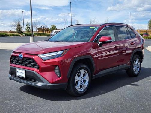 2022 Toyota RAV4 Hybrid XLE