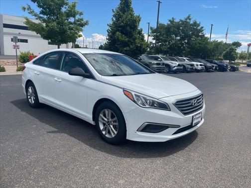 2017 Hyundai SONATA SE