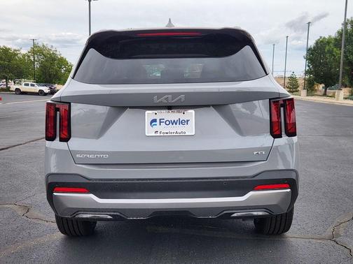 Wolf Gray 2026 Kia Sorento EX
