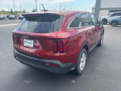 2022 Kia Sorento LX