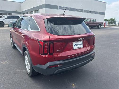 2022 Kia Sorento LX