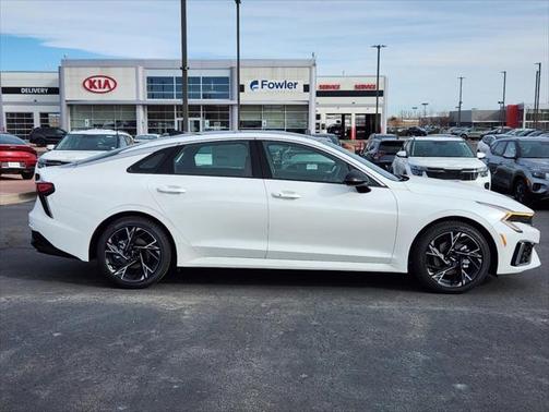2025 Kia K5 GT-Line