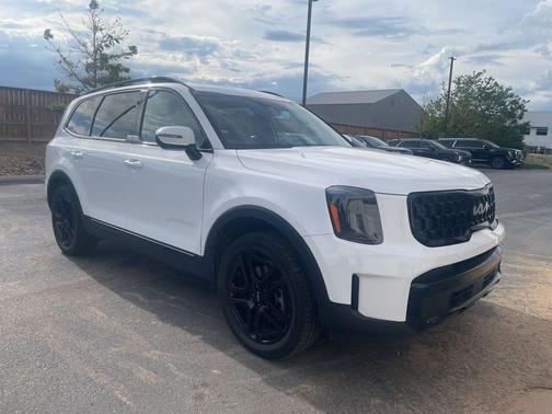 Glacial White Pearl 2024 Kia Telluride EX X-Line