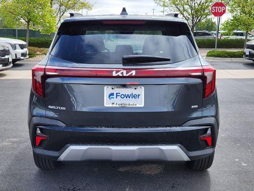 Gravity Gray 2026 Kia Seltos EX