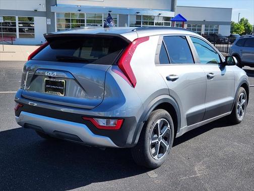 2024 Kia Niro LX