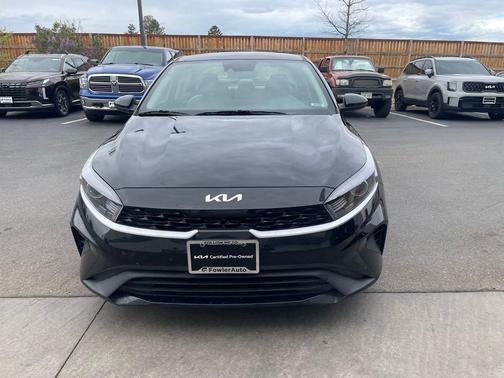 Aurora Black 2023 Kia Forte LXS