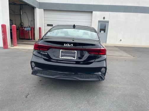 Aurora Black 2023 Kia Forte LXS