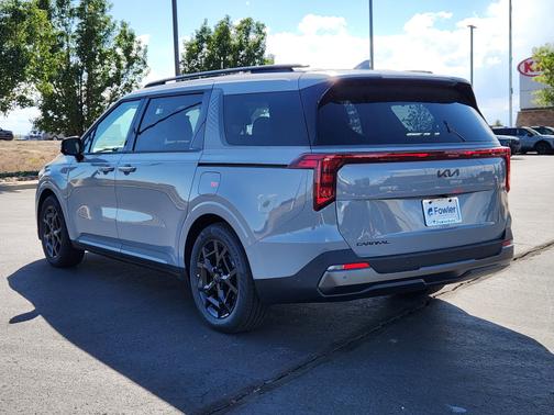 Ceramic Silver 2027 Kia Carnival SX