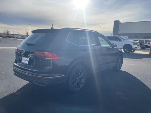 2022 Volkswagen Tiguan 2.0T SE 4MOTION