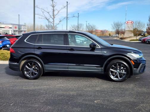 2022 Volkswagen Tiguan 2.0T SE 4MOTION