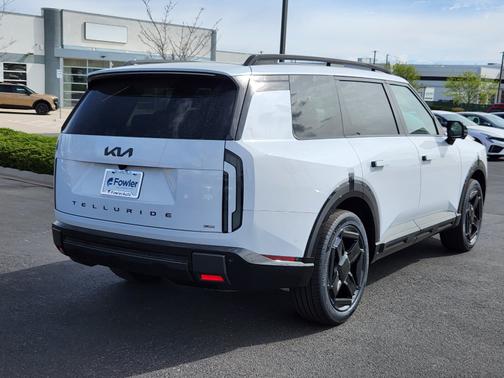 Glacial White Pearl 2027 Kia Telluride SX X-Line