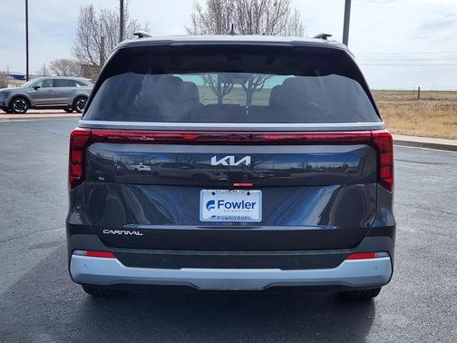 2026 Kia Carnival EX