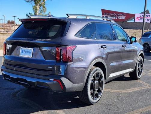 2025 Kia Sorento SX
