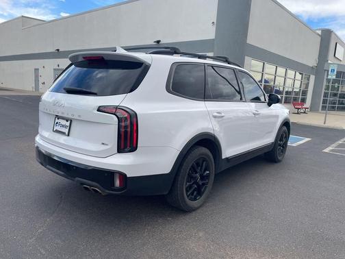 Glacial White Pearl 2024 Kia Telluride SX X-Pro