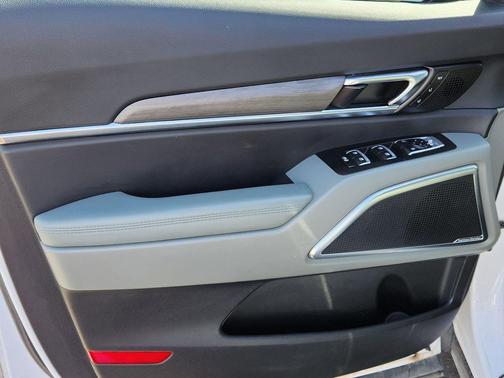 Glacial White Pearl 2024 Kia Telluride SX X-Pro