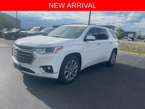 Summit White 2019 Chevrolet Traverse Premier