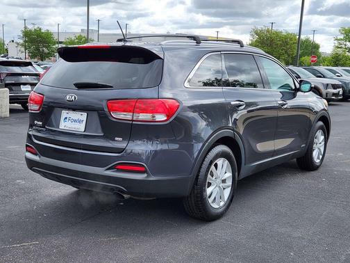 Platinum Graphite 2017 Kia Sorento LX