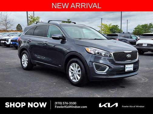 Platinum Graphite 2017 Kia Sorento LX