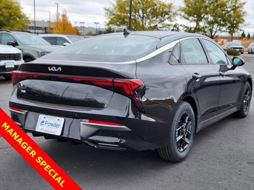 2025 Kia K5 LXS