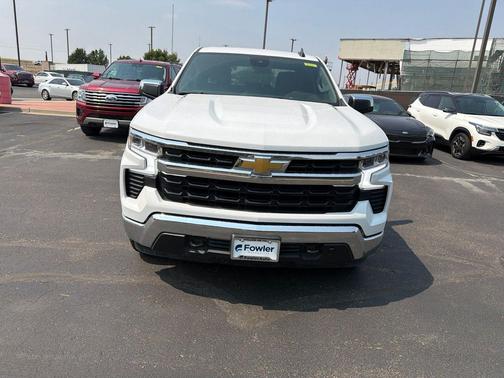 Summit White 2024 Chevrolet Silverado 1500 LT