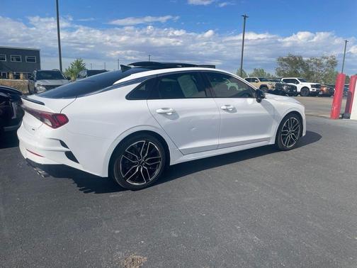 Glacial White Pearl 2023 Kia K5 GT
