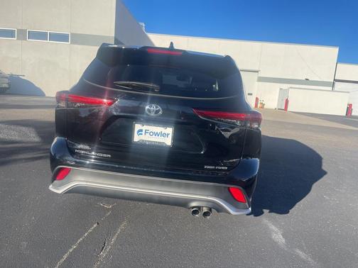 2023 Toyota Highlander XSE