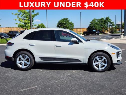 2021 Porsche Macan Base