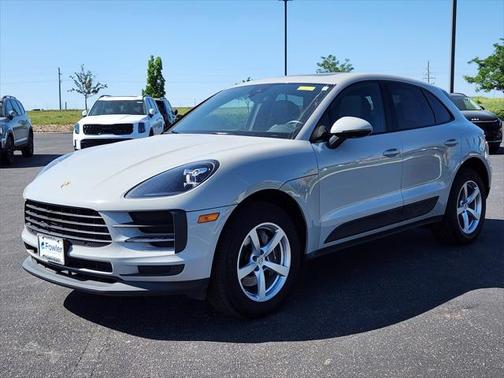 2021 Porsche Macan Base
