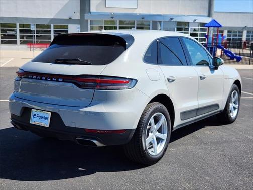 2021 Porsche Macan Base