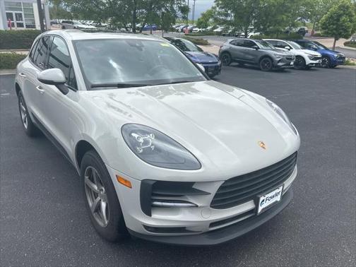2021 Porsche Macan Base