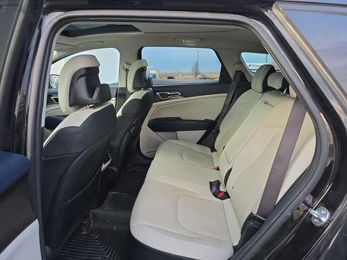 2024 Kia Sportage Hybrid EX