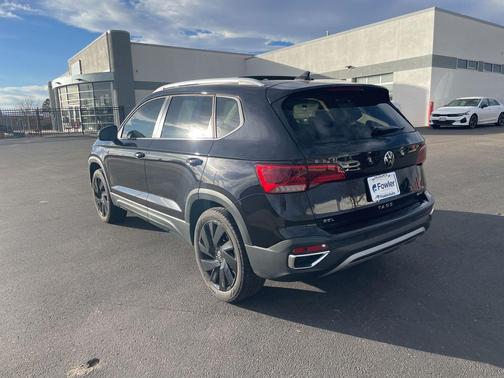 2024 Volkswagen Taos 1.5T SEL