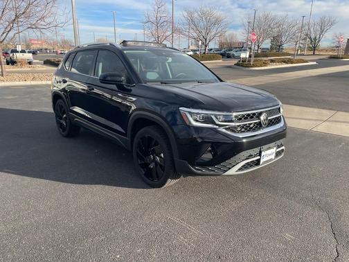 2024 Volkswagen Taos 1.5T SEL