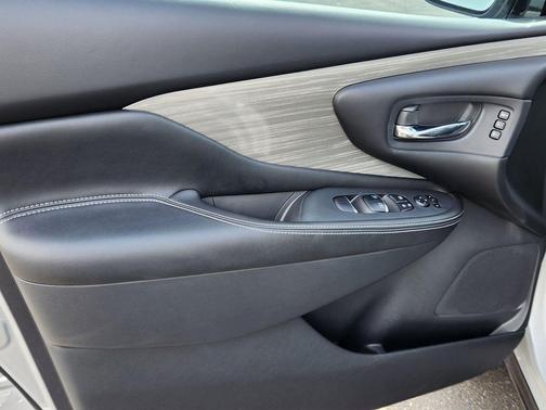 Brilliant Silver Metallic 2018 Nissan Murano Platinum