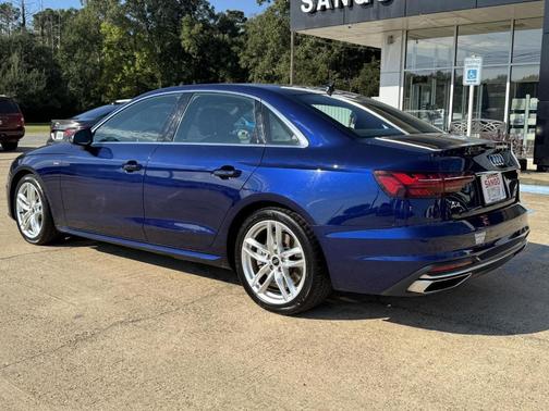 2023 Audi A4 45 S line Premium Plus