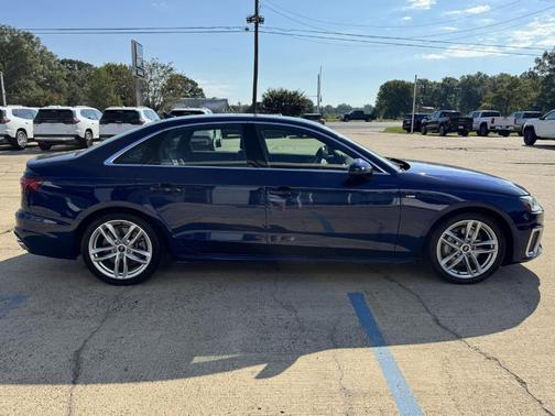 2023 Audi A4 45 S line Premium Plus