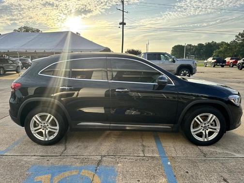 2022 Mercedes-Benz GLA 250 Base 4MATIC