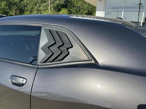 Granite Pearlcoat 2023 Dodge Challenger SXT