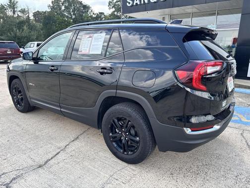 2023 GMC Terrain AT4