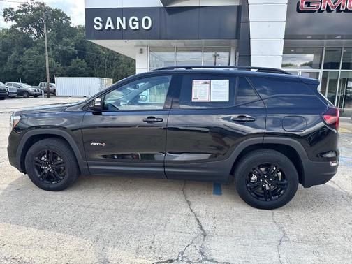 2023 GMC Terrain AT4