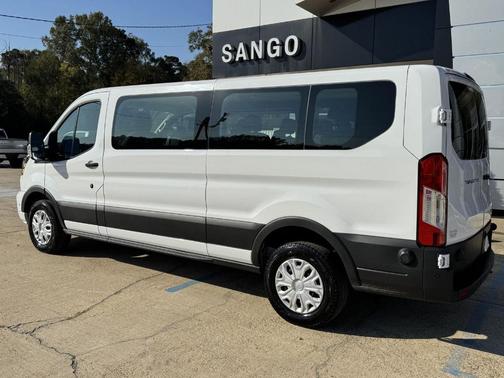 2024 Ford Transit-350 XLT